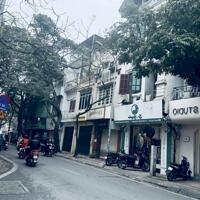 BÁN TÒA NHÀ SỐ 44 MẶT PHỐ NGUYỄN CÔNG HOAN – VỊ TRÍ VÀNG TRUNG TÂM BA ĐÌNH. DTSD 460m Đang cho VietinBank thuê 90tr/th