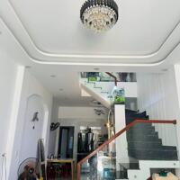 Bán nhà mặt tiền Phú XUân 9, gần Hoàng Thị Loan, DT 66m2 3 tầng giá 5 tỷ tl