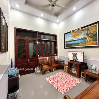 Bán Nhà 420 Kim Giang 46M2 4 Tầng Giá Bán 8.8 Tỷ - Ô Tô Đỗ Cách 10M. Liên Hệ: 0985342385