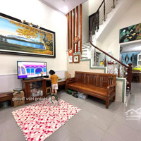 Bán Nhà 420 Kim Giang 46M2 4 Tầng Giá Bán 8.8 Tỷ - Ô Tô Đỗ Cách 10M. Liên Hệ: 0985342385