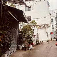 Bán Nhà Kim Giangdiện Tích55M2 4 Tầng Giá Bán 10 Tỷ - Ô Tô Vào Nhà - Sát Phố Liên Hệ: 0985342385 E Trường