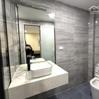 Bán Nhà Trung Tâm Ba Đình - Mặt Chợ - 45M2 - 5T,Mặt Tiền4.6M 10.7Tỷ Siêu Kinh Doanh Thang Máy - Lô Góc