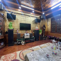 Hàng Vip! Phố Trần Quốc Hoàn, Ô Tô Tránh, Gara, Thang Máy, Gần Trường Công Viên, 60M X 6T