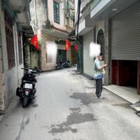 Cho thuê nhà ngõ ô tô Khương Thượng, 4 tầng x 30m2, 4 ngủ, 11.5 Triệu/th