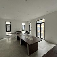 Cho Thuê Văn Phòng Tại Him Lam Vạn Phúc, 90 M2/Tầng, Lô Góc Đẹp, Tầng 2 Phòng, View Thoáng