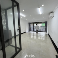 Cho Thuê Văn Phòng Nguyễn Trãi, Diện Tích 40M2/Tầng, Sàn Thông, Vp Sạch Đẹp, Ô Tô Đỗ Cửa