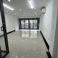 Cho Thuê Văn Phòng Nguyễn Trãi, Diện Tích 40M2/Tầng, Sàn Thông, Vp Sạch Đẹp, Ô Tô Đỗ Cửa