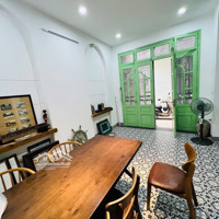 Bán Nr 4 Phòng Ngủ 3 Vệ Sinh 40M2 Tại Trần Thái Tông, Dịch Vọng, Cầu Giấy, Hà Nội, Giá Cực Chất 8,8 Tỷ