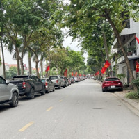 Bán Đất Phân Lô Giang Biên 75M2 Mt5M Đường 20M Vỉa Hè Kinh Doanh View Vườn Hoa
