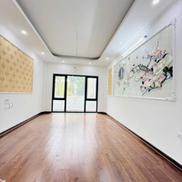 7.5 Tỷ, Bán Nhà Xây Mới, 6 Tầng Thang Máy, Phố Vĩnh Phúc,Quận Ba Đình, 30M2, Ngõ Thông, 100M Ra Phố