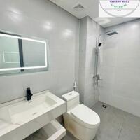 TÔN ĐỨC THẮNG- 1 nhà ra phố- 40m2*6 tầng- thang máy- hơn 13 tỷ-mặt tiền rộng