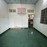 Chính Chủ Cần Bán Nhà Cấp 4 Gác Lửng,Hẻm 1Sẹc