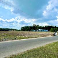CẦN BÁN 480M2 ĐẤT Ở NGAY CHỢ, TRƯỜNG HỌC ĐI VÀO 200M LÀ TỚI. GIÁ 190 TRIỆU