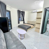 Cho Thuê Studio Gần Các Trường Đại Học Có Ban Công Đầy Đủ Nội Thất. Có Máy Giặc Riêng Bùi Đình Tuý