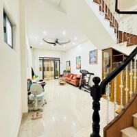 Phú Nhuận, vài bước ra mặt tiền Huỳnh Văn Bánh, 4 Tầng,4Pn, 79m2, mới ở ngay, 11.75 Tỷ