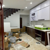 Chỉ Nhỉnh 5 Tỉ Có Ngay Nhà Mới Koong Keng Nguyễn Lam- Phúc Đồng, 33M2 5 Tầng Trước Nhà Ngõ