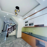 Chỉ 5P Tới Ga Tàu Điện Cát Linh - Hà Đông Ngay Bến Xe Yên Nghĩa. 4Tx39M2 Giá Bán 4.05 Tỷ. Liên Hệ: 0966929600