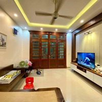 Trong Tầm Giá Này Thì Hiếm Có Căn Thứ 2, Bán Nhà Dân Xây 3 Tầng , 2 Mặt Thoáng Sáng, Tặng Nội Thất