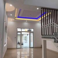 Bán nhà 3 tầng 5 phòng ngủ Kiệt ôtô Lê Thánh Tôn, phường Thuận Thành, TP Huế, sát bên Đại Nội Huế, chỉ 4 tỷ