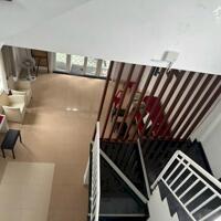 Bán nhà 3 tầng 5 phòng ngủ Kiệt ôtô Lê Thánh Tôn, phường Thuận Thành, TP Huế, sát bên Đại Nội Huế, chỉ 4 tỷ