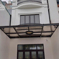Bán Nhà Tân Cổ Điển Mặt Đường Tây Tựu Có Thang Máy, Diện Tích 121,5M2 Mặt Tiền 5,16M. 0975456099