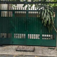 Nhà MT đường vị trí ngay trung tâm Phú Nhuận, đẹp mà giá rẻ, không lỗi phong thủy. 5x28m. CN:139m