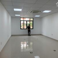 Cho thuê shophouse 107 Xuân La, Q Tây Hồ. DT 105m x 6 tầng, mt 6m, thông sàn thang máy Giá 50tr