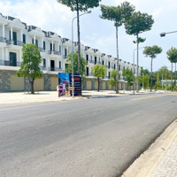 Bán Gấp Lô Đất Ngay Tp Tân Uyên, Đối Diện Trường Cảo Đẳng Việt Hàn,Xây Dựng Tự Do,Giá Chỉ 1,650 Tỷ