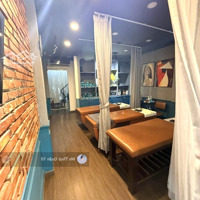 Cho Thuê Nhà Mặt Tiền Đẹp Quận 3 - 947 Hoàng Sa, 4 Tầng Mới Giá Chỉ 35 Triệu/Tháng