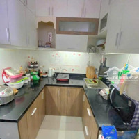 Chung Cư 10A Trần Nhật Duật, Tân Định, Q1: 75M2, 2 Phòng Ngủ Ban Công 12 Triệu5