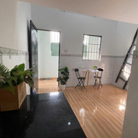 Duplex Sẵn Máy Lạnh Ngay Ngã Tư Thủ Đức - Gần Đại Học Hutech