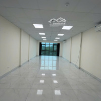 Chính Chủ Cho Thuê Văn Phòng 70M2 Sử Dụng Nhà Mới Mặt Đường Trần Vỹ View Cực Thoáng Chỉ 13 Triệu