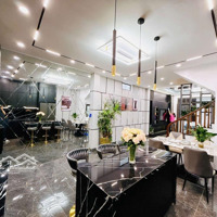 Siêu Phẩm Luxury, Cách Mặt Phố 30M, Lô Góc 3 Mặt Thoáng