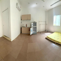 Phòng Trọ Nội Thất Máy Lạnh Chỉ 3 Triệu