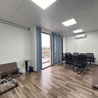 Cho Thuê Biệt Thự Lô Góc Mới Đẹp Ngõ 214 Nguyễn Xiển.diện Tích180M Xd 100M X 4T,Mặt Tiền18M. Giá Bán 42 Triệu.