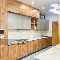 Bán Gấp Căn Hộ 2N/ 2 Vệ Sinhdiện Tích71M2, 75M2, Tầng Trung, Full Nt, Tòa Sổ Lâu Dài, View Thoáng, Hướng Đẹp