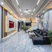 Cực Hiếm Phố Thịnh Quang, Lô Góc 3 Thoáng, Nhà Đẹp Ở Ngay, Ngõ Nông Rộng Gần Mặt Phố,Diện Tích40M2 * 5T
