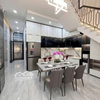 Cực Hiếm Phố Thịnh Quang, Lô Góc 3 Thoáng, Nhà Đẹp Ở Ngay, Ngõ Nông Rộng Gần Mặt Phố,Diện Tích40M2 * 5T