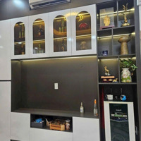 Bán Nhà Quận Phú Nhuận - Ngang 4.2 - Cầm Bá Thước Cạnh Khu Vip Phan Xích Long-Quận 1 - Oto Đỗ Cửa