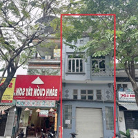 Bán Nhà Mặt Tiền Kinh Doanh Đỉnh Tại Phạm Văn Đồng . Gò Vấp . Diện Tích: 5.3M X10M. 5 Tầng . Liên Hệ: 0938 655 365