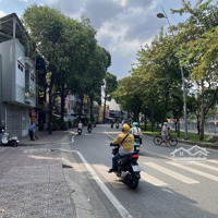 Phòng Lầu 2 View Triệu Đô Bờ Kè Trường Sa