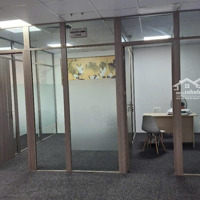 Cần Cho Thuê Văn Phòng 90M2 Đầy Đủ Nội Thất, Giá Bán 27 Triệu Xách Máy Tính Đến Làm Việc. Liên Hệ: 0983 492 593