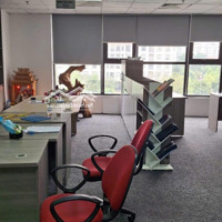Cần Cho Thuê Văn Phòng 90M2 Đầy Đủ Nội Thất, Giá Bán 27 Triệu Xách Máy Tính Đến Làm Việc. Liên Hệ: 0983 492 593