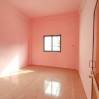 Cho thuê nhà mặt tiền 1 trệt 2 lầu đường nguyễn việt hồng