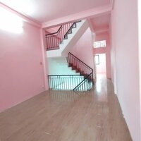 Cho thuê nhà mặt tiền 1 trệt 2 lầu đường nguyễn việt hồng