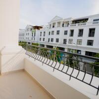 cho thuê căn hộ 1 ngủ có ngăn bếp giá 7tr tại Vinhomes Marina