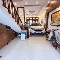 Siêu Phẩm Nguyễn Khánh Toàn 58M - Cực Hiếm - Phân Lô Oto Tránh - Dân Trí Cao - Nội Thất Đẹp Ở Ngay