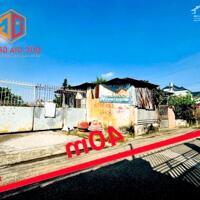 Cho thuê đất 1 sẹc đường Đồng Khởi đối diện Sở TNMT Tỉnh hơn 3000m2 ngang 40m giá 25 triệu/tháng