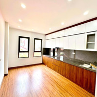 1 Căn Duy Nhất, 6 Tầng Thang Máy, Phố Nguyễn Thái Học, 35M2 Giá Bán 8.6 Tỷ. 10M Ô Tô Tránh
