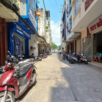 Bán Nhàhẽm Xe Hơiđường 3/2,P.11,Q.10. Đối Diện Nhà Hát Hòa Bình.dt 3,8X 14,Kc 2 Tầng. Giá Bán 12 Tỷ Tl
